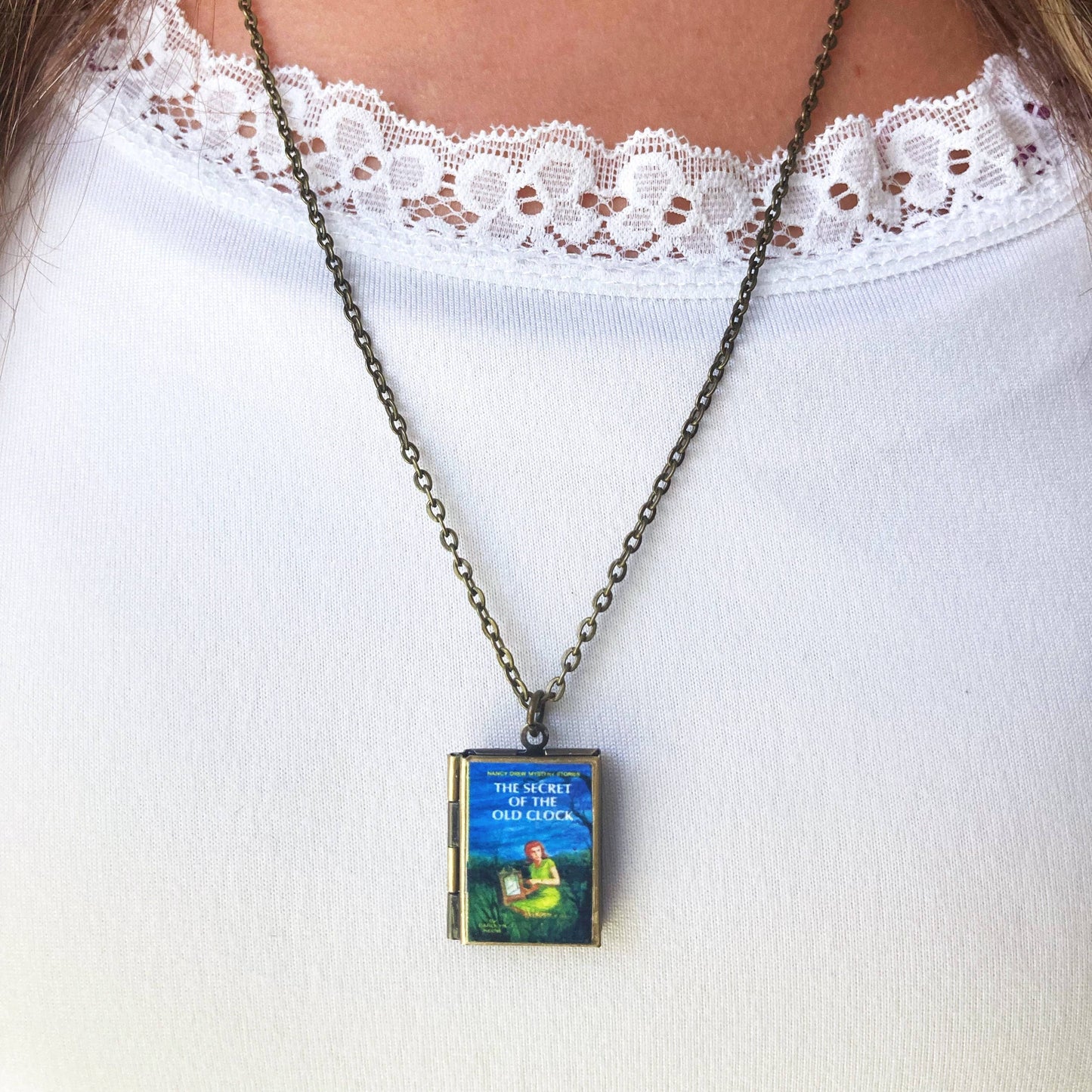 Book Locket Nancy Drew - Secret of the Old Clock: Bronze