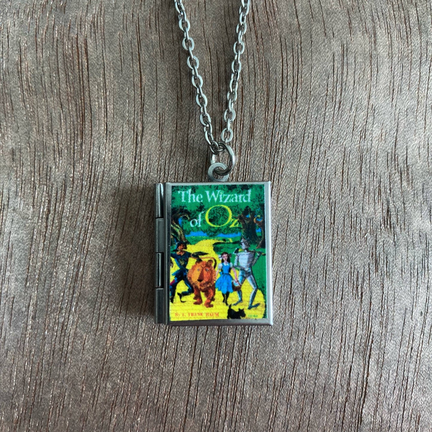 Book Locket The Wizard of Oz: Stainless Steel